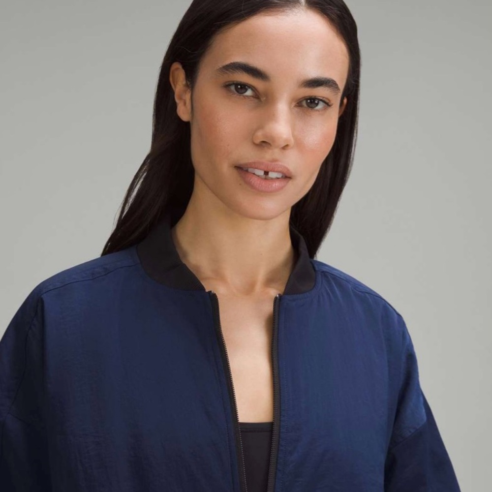Lululemon NWT Reversible Non-Stop Bomber Jacket Night Sea/Black - Picture 3 of 7